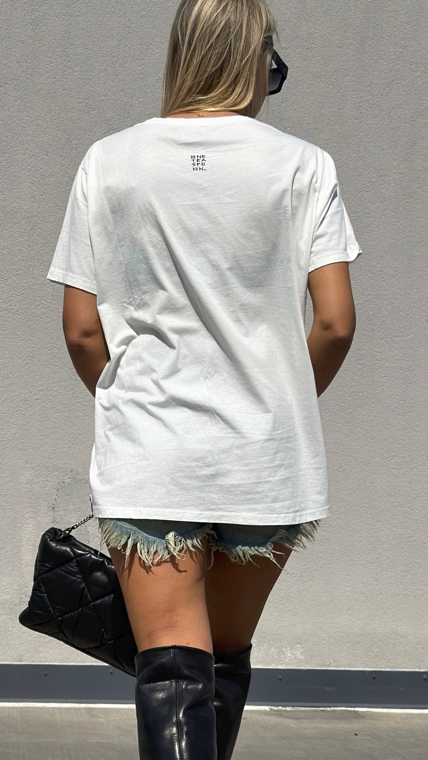 ONETEASPOON This Is Not a Dream White Boyfriend - tee