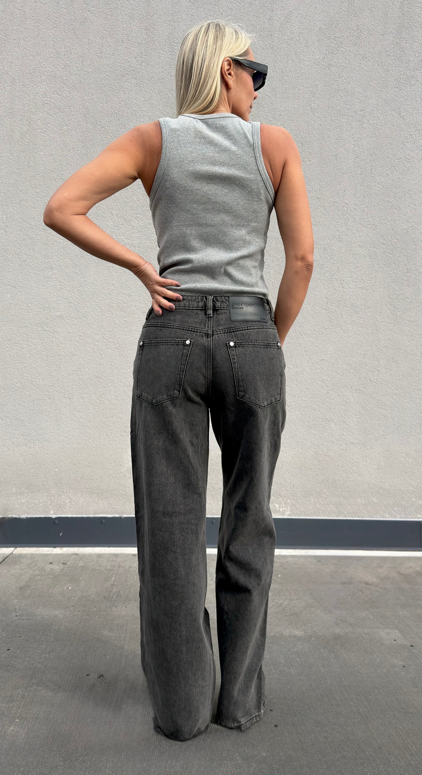 ONETEASPOON Jackson Mid Waist Wide Leg Studded - denim jeans